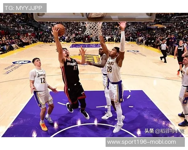 哈克斯替补出战15分钟高效表现6投5中并罚球全中狂砍20分 哈克斯替补出战15分钟高效表现6投5中并罚球全中狂砍20分