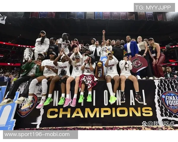 米切尔半场表现抢眼16分钟内高效贡献12分3板1助1断1帽 米切尔半场表现抢眼16分钟内高效贡献12分3板1助1断1帽